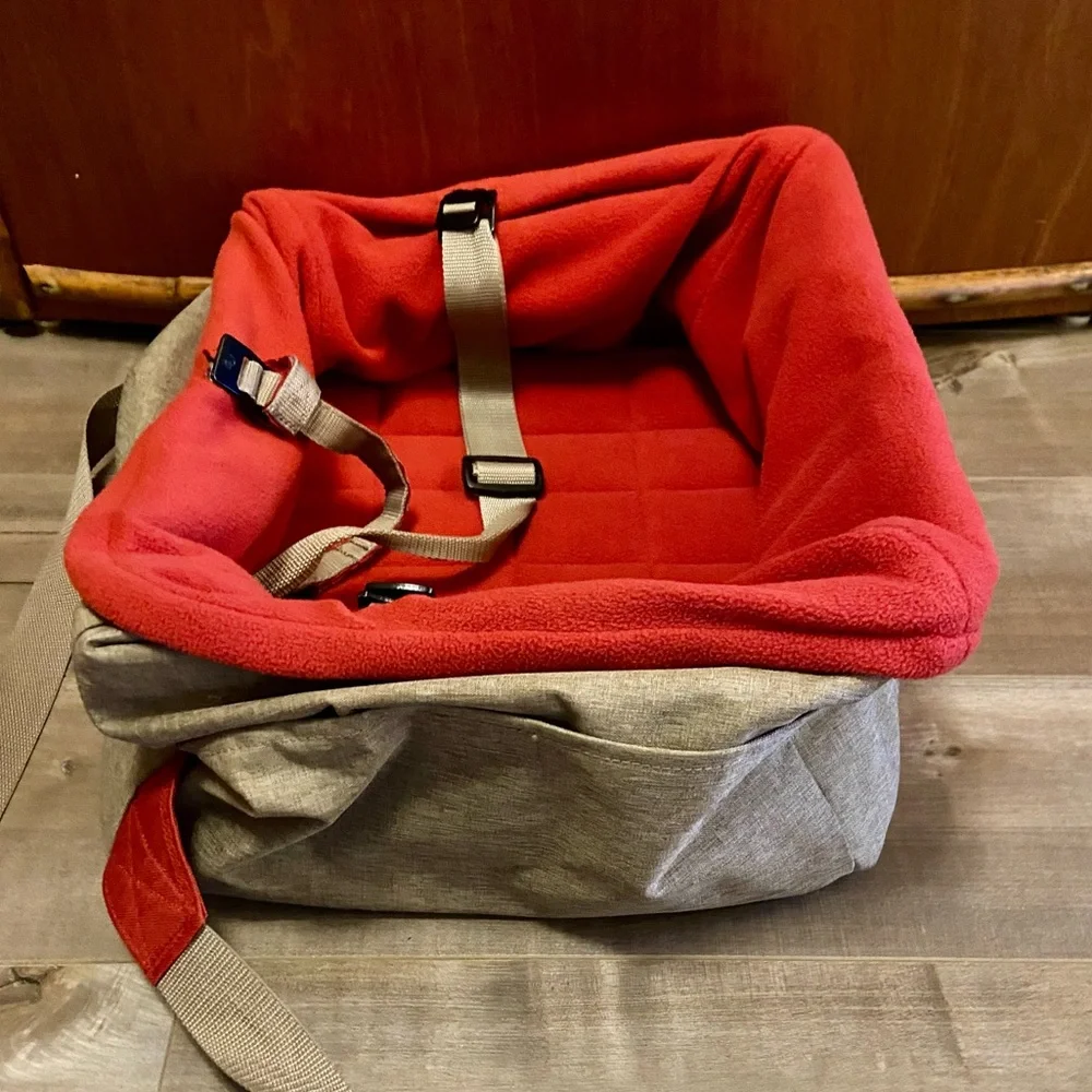 Kurgo Heather Dog Booster Seat with Red